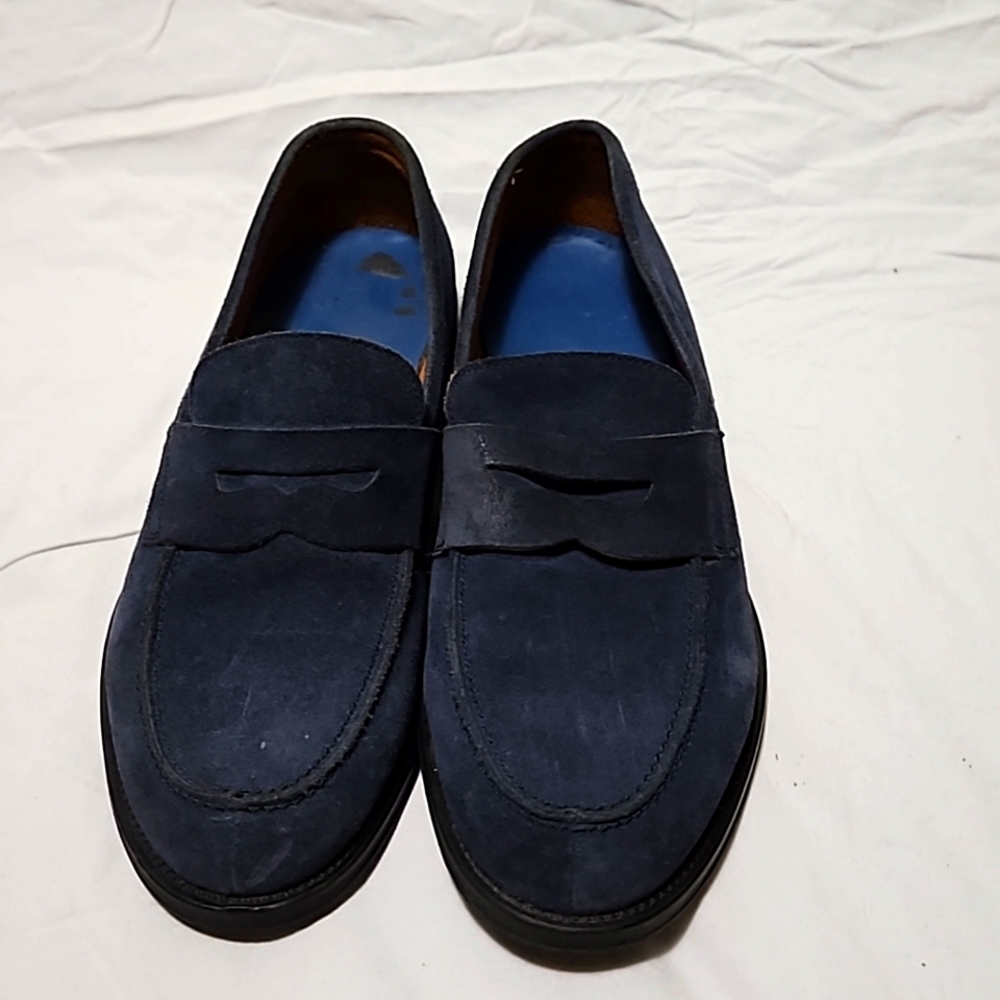 Blue suede shoes.